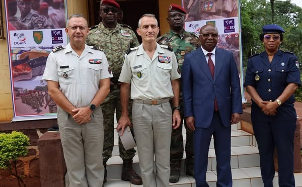 RCA : Le Général Ianni en visite à Bangui, un signe fort pour la coopération de défense franco-centrafricaine