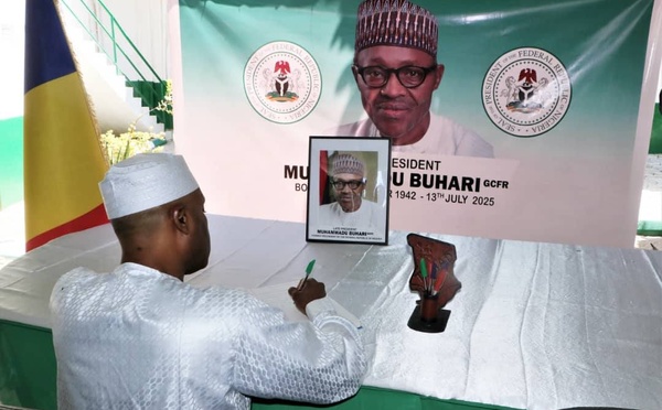 Nigéria : le chef de la diplomatie tchadienne rend hommage à l'ancien président Buhari