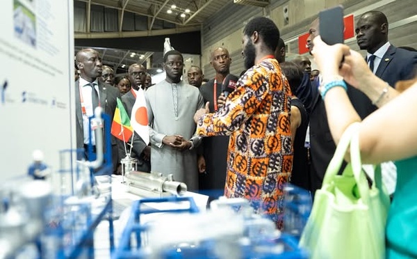 Sénégal : Le Président de la République en visite au Pavillon du Sénégal à la TICAD 9