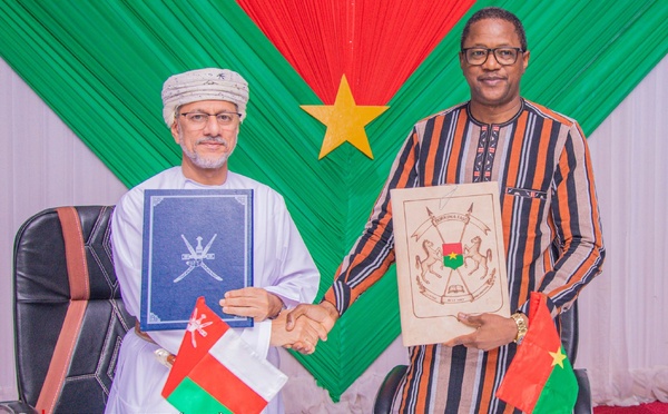 Burkina Faso : signature d’un Accord avec le Sultanat d’Oman en matière d'investissement
