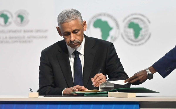 BAD : Sidi Ould Tah prend ses fonctions en tant que neuvième Président