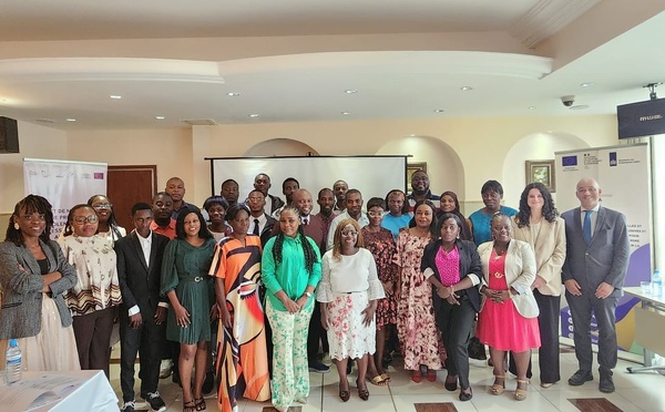 Gabon : Formation pour des élections pacifiques