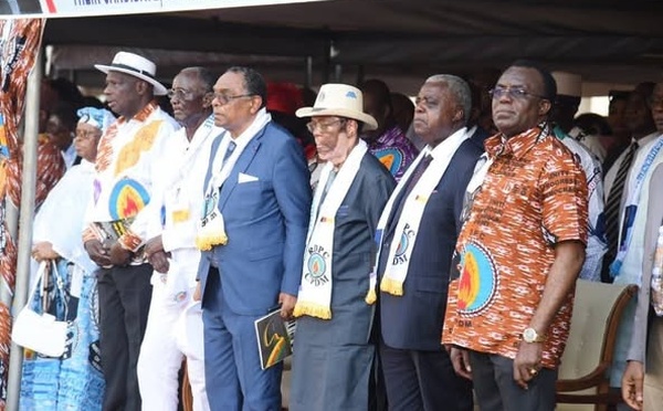 Cameroun : Démonstration de force du RDPC à Yaoundé pour le lancement de la campagne présidentielle