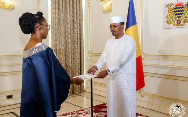 Tchad : deux nouveaux diplomates présentent leurs lettres de créance au chef de l’Etat