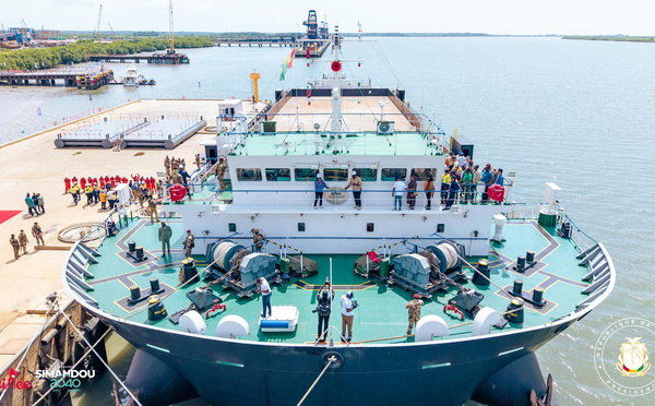 Guinée : réception des premiers navires pour l’exportation du minerai de fer au port de Morebaya