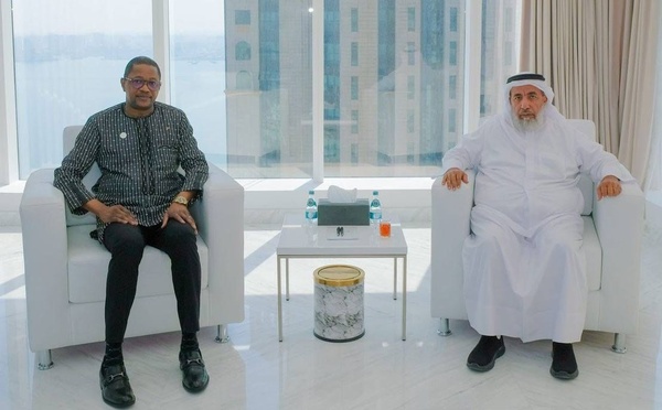 Coopération Burkina Faso-Qatar : S.E.M. Karamoko Jean Marie TRAORÉ discute du renforcement de la coopération avec deux ministres qataris