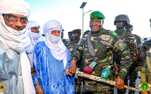 Niger : arrivée du président de la République à Agadez