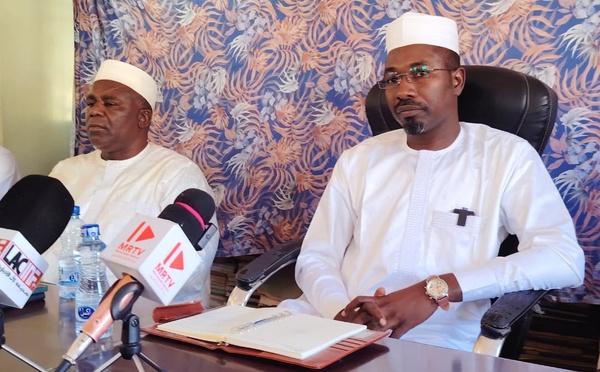 Tchad :  à Abéché, le préfet de Ouara interdit les autocollants à l’effigie des forces soudanaises