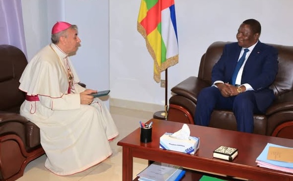 RCA : Le Président de la République reçoit le Nonce Apostolique