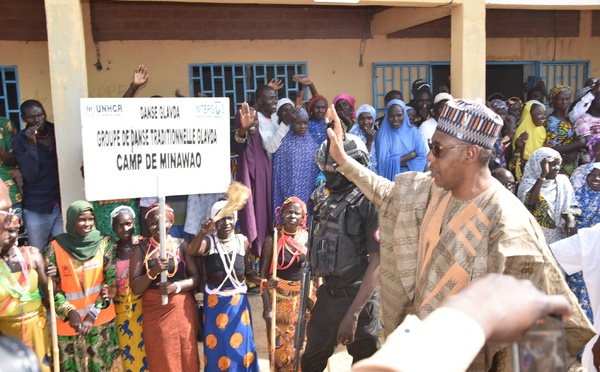 Cameroun - Nigeria : Le Gouverneur de Borno visite le camp de Minawao et promet une aide au retour