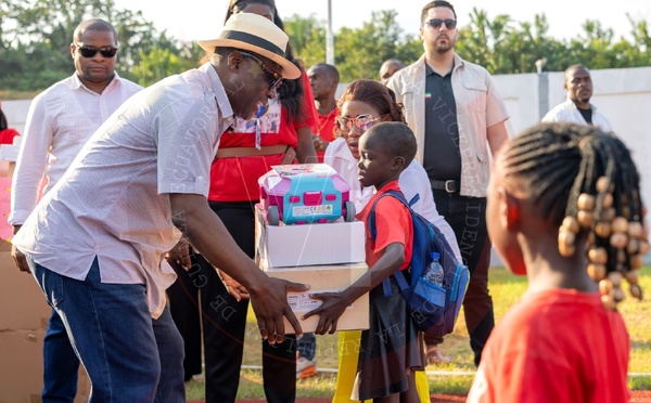 Guinée équatoriale : le vice-président lance la distribution des jouets à Evinayong