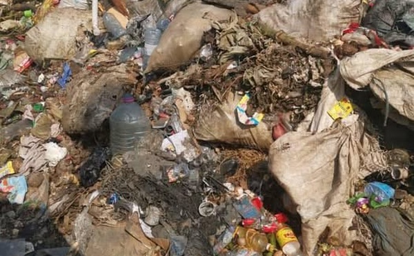 Cameroun : Insalubrité critique à l'entrée de la gendarmerie de PK14, dans l'arrondissement de Douala 3e