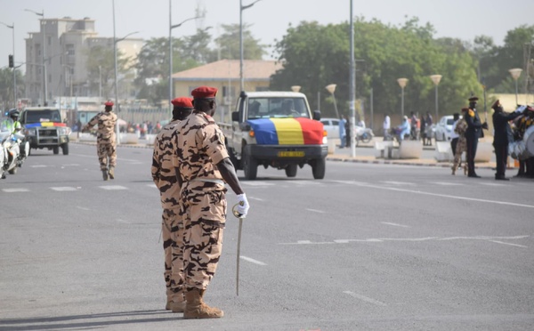 Tchad : à N’Djamena, dernier hommage aux généraux Mornadji et Kendji