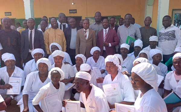 Tchad : 43 futurs infirmiers et sages-femmes défendent leurs mémoires au CEFOS de Sarh