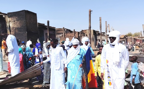 Tchad : mobilisation et solidarité après l'incendie au marché Ridjil à Abéché