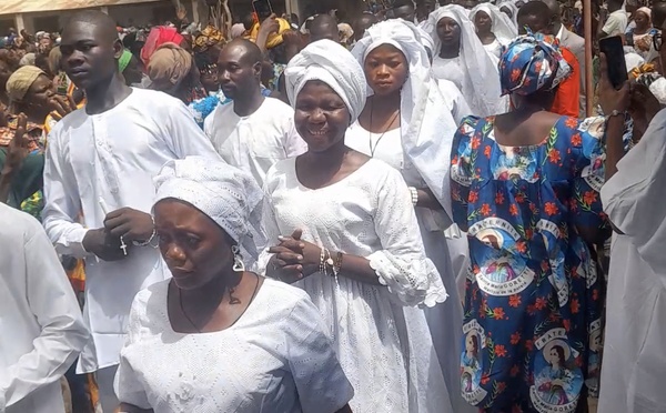 Tchad : 173 nouveaux baptisés à la cathédrale Notre-Dame de l’Immaculée Conception de Sarh pour Pâques