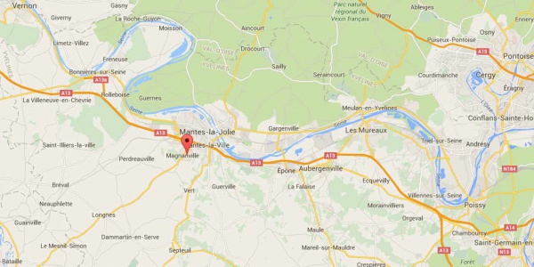 France: Deux officiers de police tués par un homme criant "Allahou Akbar"