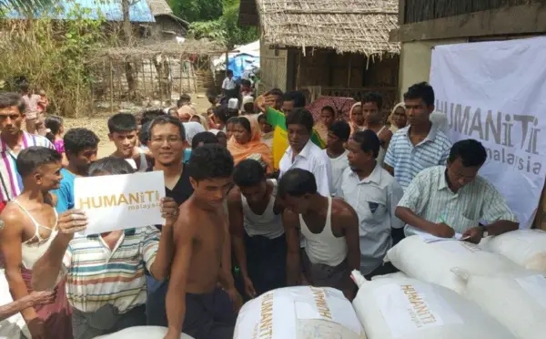 L’OCI distribue de l’aide Ramadan aux familles Rohingyas dans les camps de personnes déplacées