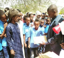 Tchad :  à Mao, AJED-K remet des fournitures scolaires aux meilleurs élèves du CEG Alifa Zezerti