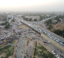 Tchad : à N'Djamena, des parades sur le goudron, une course risquée pour les usagers