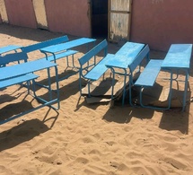 Tchad : l’Université Toumaï offre des tables-bancs à l’école de Djara dans le Kanem-Est