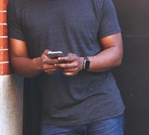 Tchad : parler fort au téléphone, une nouvelle incivilité urbaine