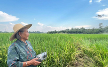 82-year-old woman in E China becomes drone pilot