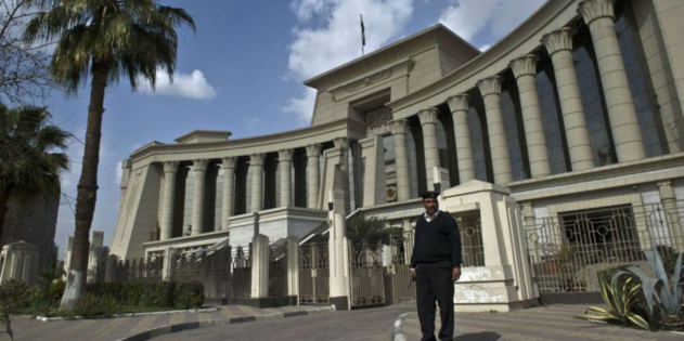 La justice égyptienne ordonne le report des élections parlementaires La justice égyptienne ordonne le report des élections parlementaires